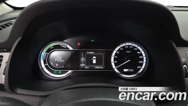 Kia Niro 2018 — фото 11