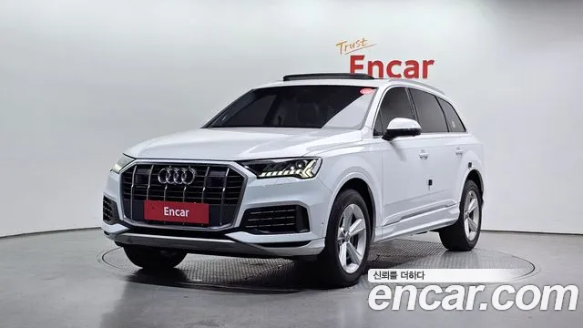 Audi Q7 2020 — фото 1