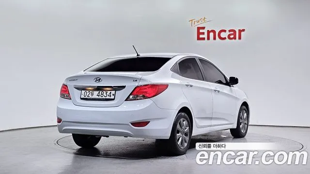 Hyundai Accent 2019 — фото 2