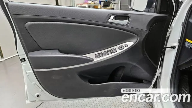 Hyundai Accent 2019 — фото 14