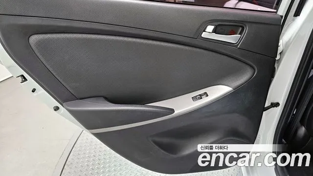 Hyundai Accent 2019 — фото 15
