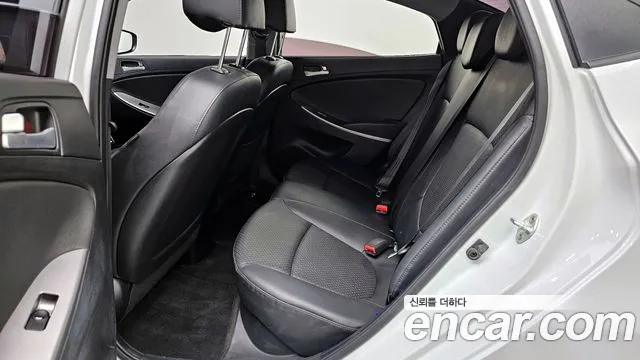 Hyundai Accent 2019 — фото 16