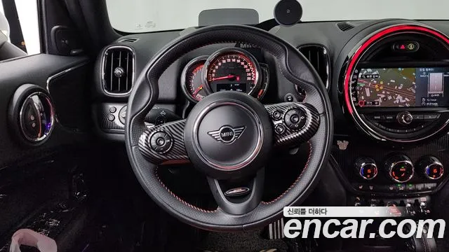 Mini Countryman 2019 — фото 19