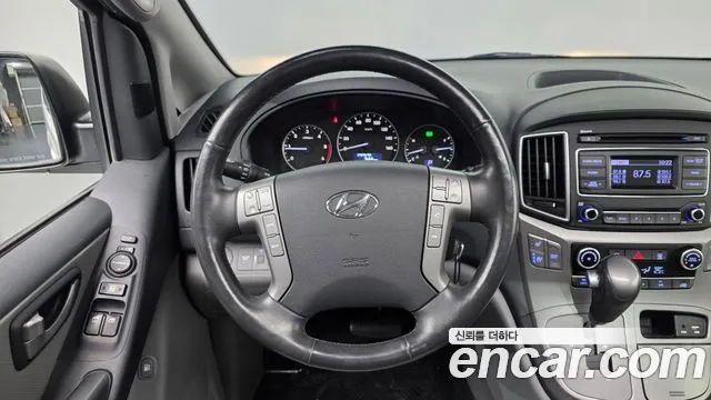 Hyundai Starex 2021 — фото 20