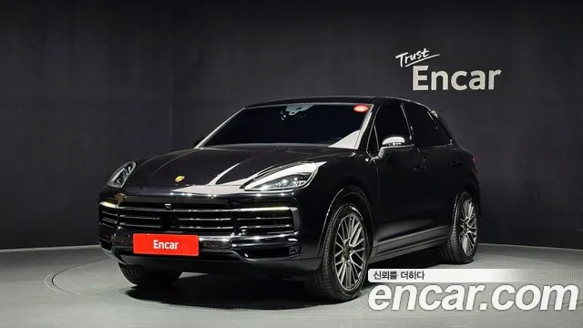 Porsche Cayenne 2019 — фото 1