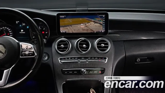 Mercedes-Benz C-Class 2019 — фото 12