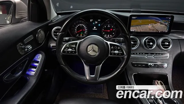 Mercedes-Benz C-Class 2019 — фото 13