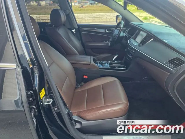 Hyundai Equus 2015 — фото 16
