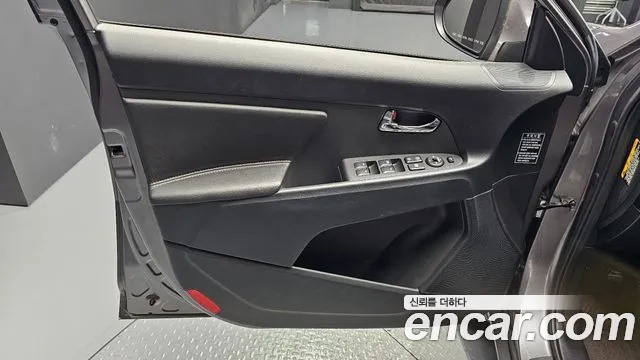 Kia Sportage 2012 — фото 14