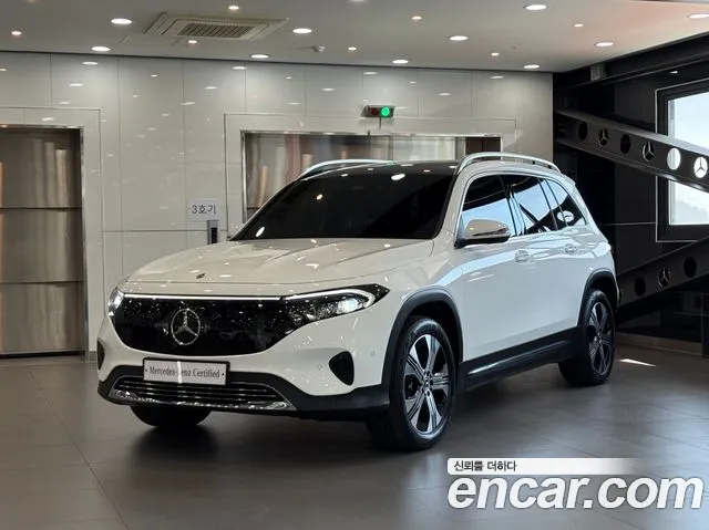 Mercedes-Benz EQB 2025 — фото 1