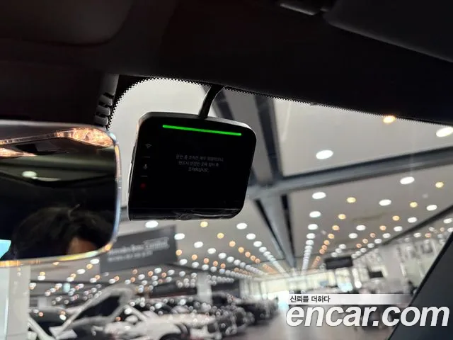 Mercedes-Benz EQB 2025 — фото 18