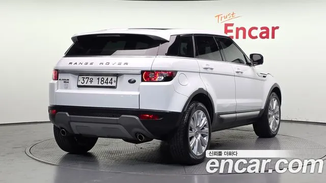 Land Rover Range Rover Evoque 2013 — фото 2