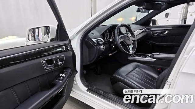 Mercedes-Benz E-Class 2014 — фото 10