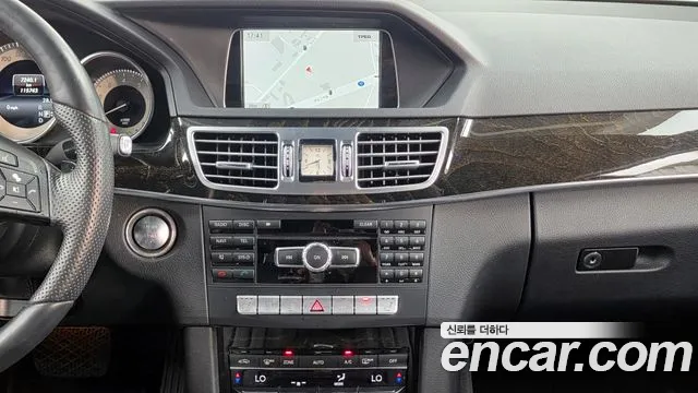 Mercedes-Benz E-Class 2014 — фото 14