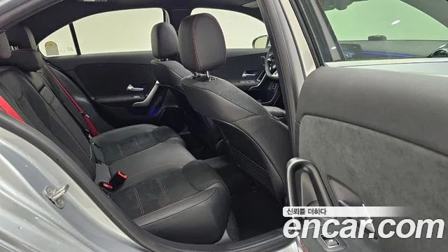 Mercedes-Benz A-Class 2025 — фото 10