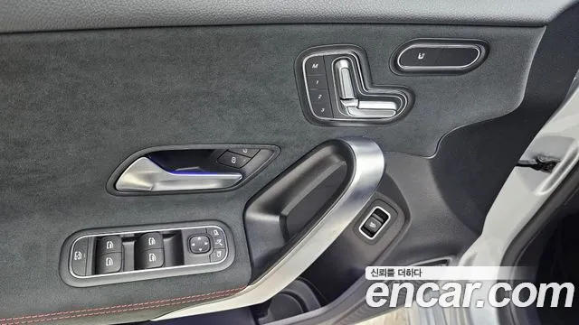 Mercedes-Benz A-Class 2025 — фото 15