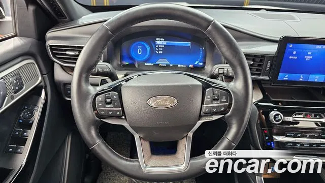 Ford Explorer 2021 — фото 19