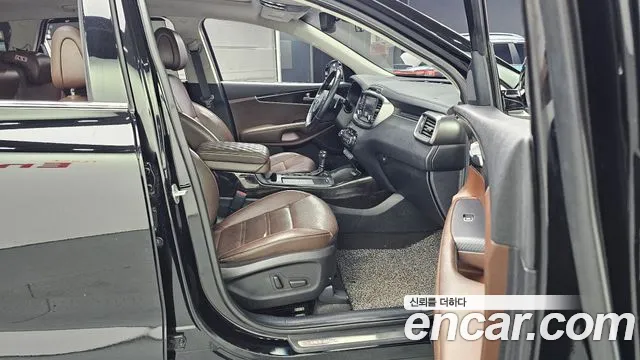 Kia Sorento 2017 — фото 11