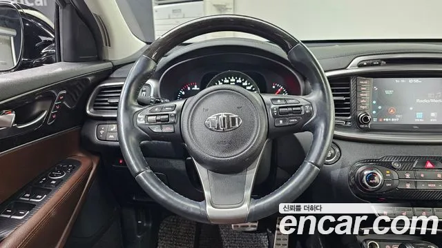 Kia Sorento 2017 — фото 13