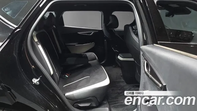 Kia EV6 2025 — фото 18
