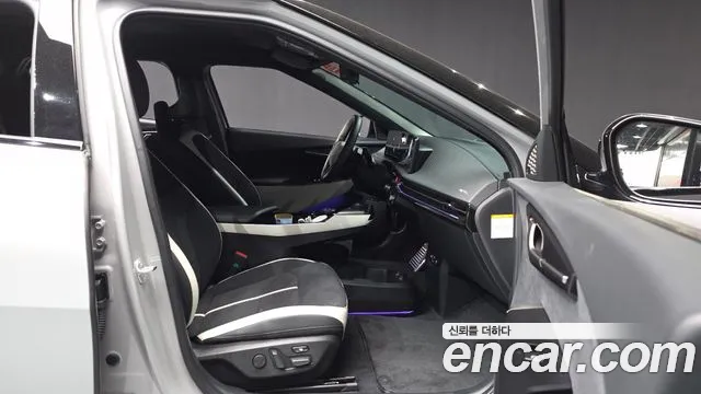 Kia EV6 2025 — фото 17