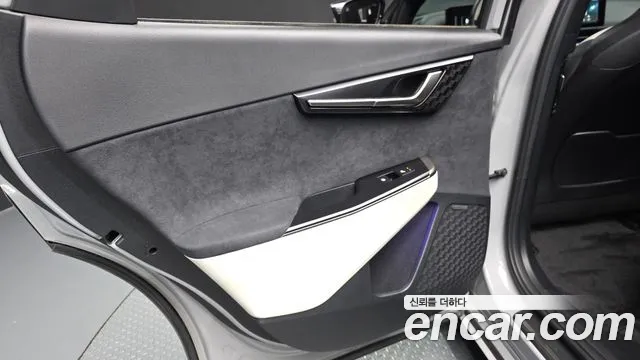 Kia EV6 2025 — фото 15