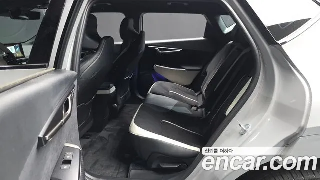Kia EV6 2025 — фото 16