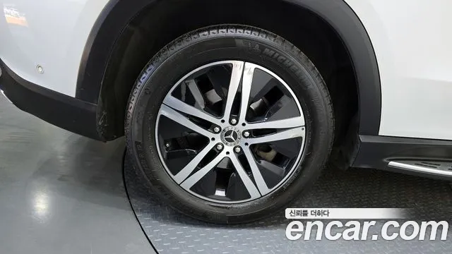 Mercedes-Benz GLE-Class 2020 — фото 4
