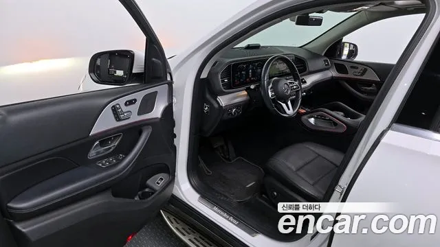 Mercedes-Benz GLE-Class 2020 — фото 12