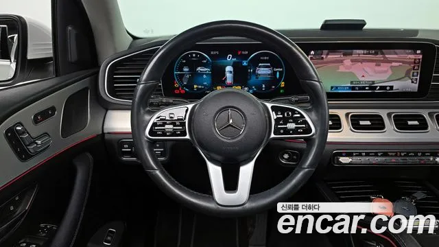 Mercedes-Benz GLE-Class 2020 — фото 18