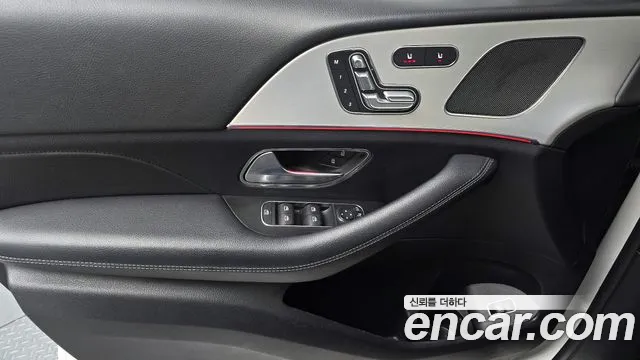 Mercedes-Benz GLE-Class 2020 — фото 13