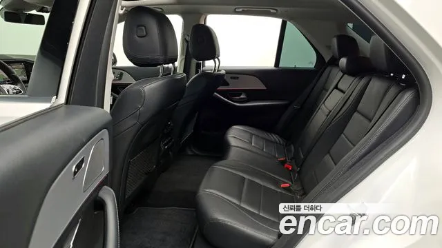 Mercedes-Benz GLE-Class 2020 — фото 15