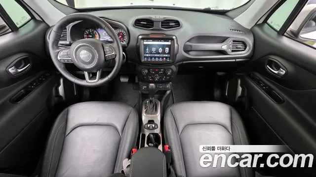 Jeep Renegade 2018 — фото 10