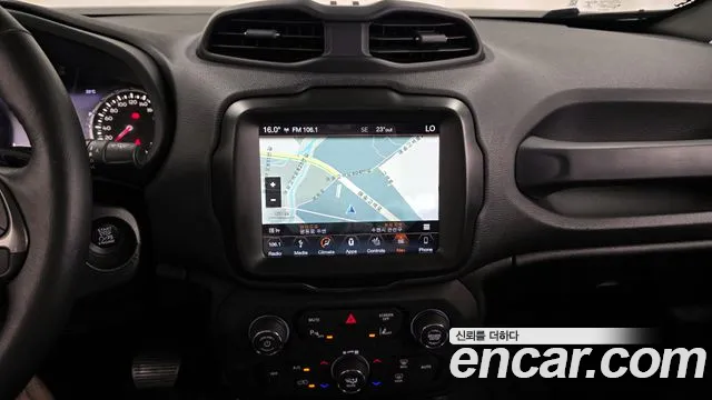Jeep Renegade 2018 — фото 20