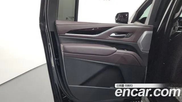 Cadillac Escalade 2023 — фото 15