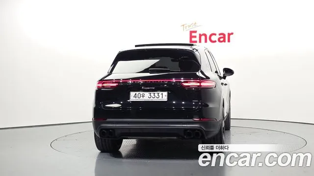 Porsche Cayenne 2019 — фото 4