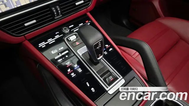 Porsche Cayenne 2019 — фото 12
