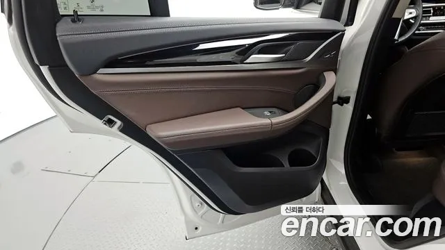 BMW X4 2023 — фото 15
