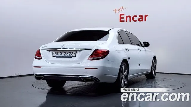 Mercedes-Benz E-Class 2019 — фото 2