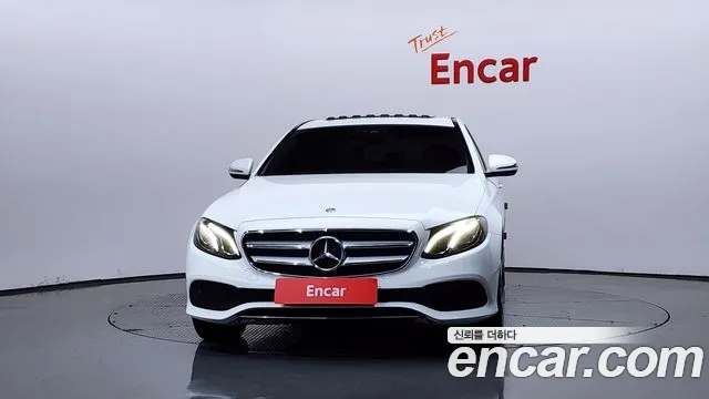 Mercedes-Benz E-Class 2019 — фото 3