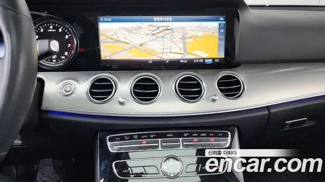 Mercedes-Benz E-Class 2019 — фото 13