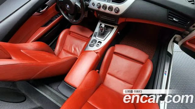 BMW Z4 2012 — фото 16