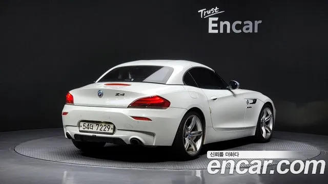 BMW Z4 2012 — фото 19