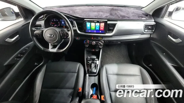 Kia Stonic 2019 — фото 10