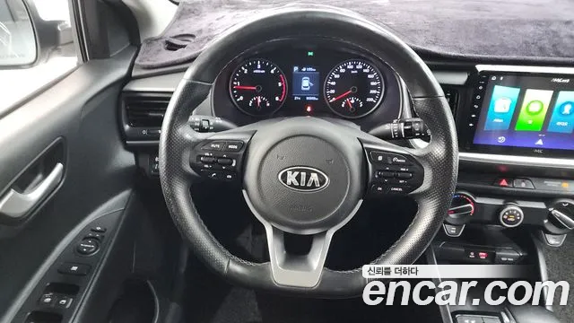 Kia Stonic 2019 — фото 19