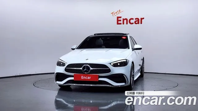 Mercedes-Benz C-Class 2023 — фото 3