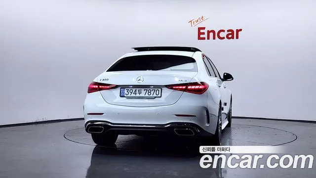 Mercedes-Benz C-Class 2023 — фото 4