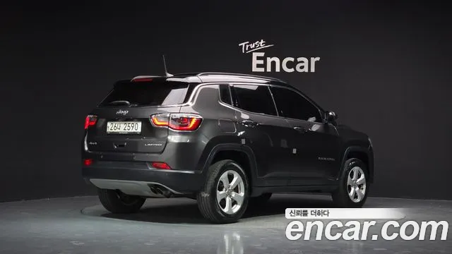 Jeep Compass 2019 — фото 2