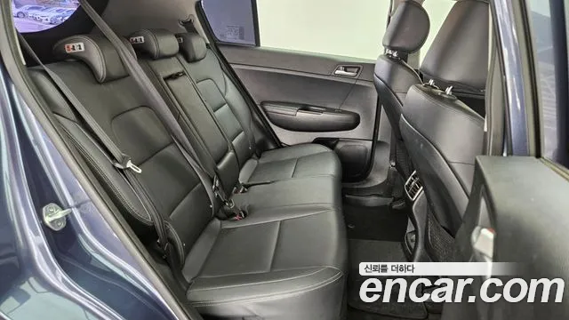 Kia Sportage 2018 — фото 12