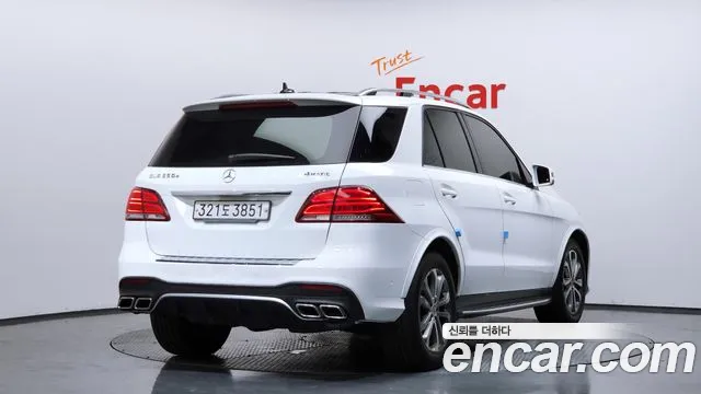 Mercedes-Benz GLE-Class 2016 — фото 2